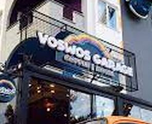 Voswos Garage Coffee & Hotel