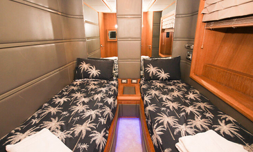 MOTORYACHT 30 M. OBSIDIAN. 4 OF THEM. 12 PEOPLE. ANTALYA-0013