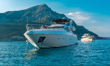 MOTORYACHT 30 M. OBSIDIAN. 4 OF THEM. 12 PEOPLE. ANTALYA-0013